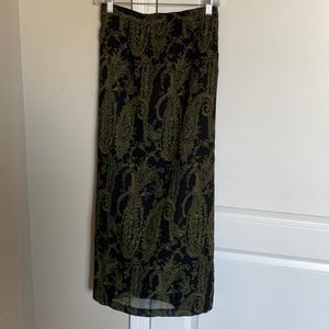 Black green with gold sparkle accents on a maxi lined skirt